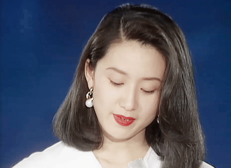 金喜愛1993年出席《第29屆百想藝術大賞》