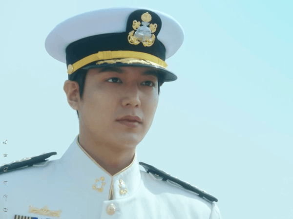 《The King:永遠的君主》李敏鎬海軍制服誘惑